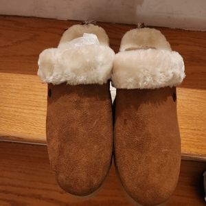 Skechers suede mule faux shearling lining sz 8